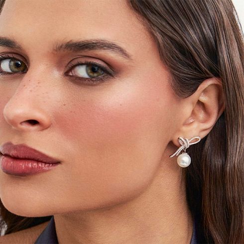 35875-brinco-base-no-cravejada-atelie-banho-rodio-zirconia-perola-shell-rosa-valverde-semijoias -2-